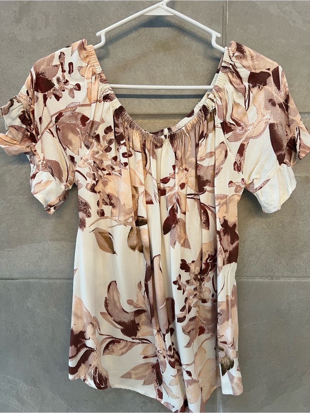 Knox Rose Cream and Mauve Floral Scoop Neck Top